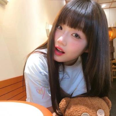 八个拔河女